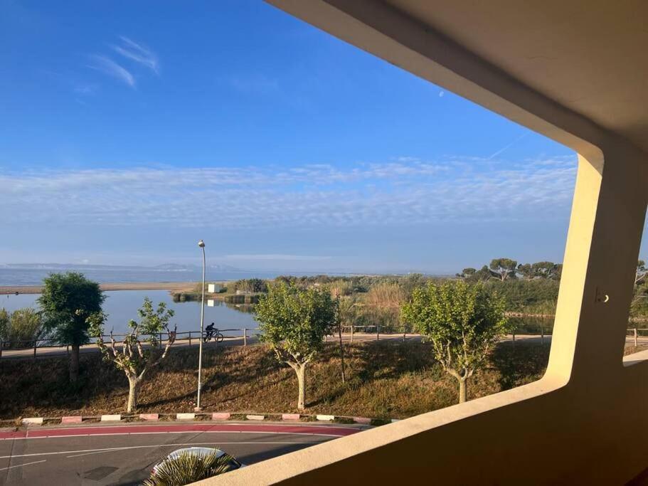 3Apartamento De Tres Habitaciones Empuriabrava Extérieur photo