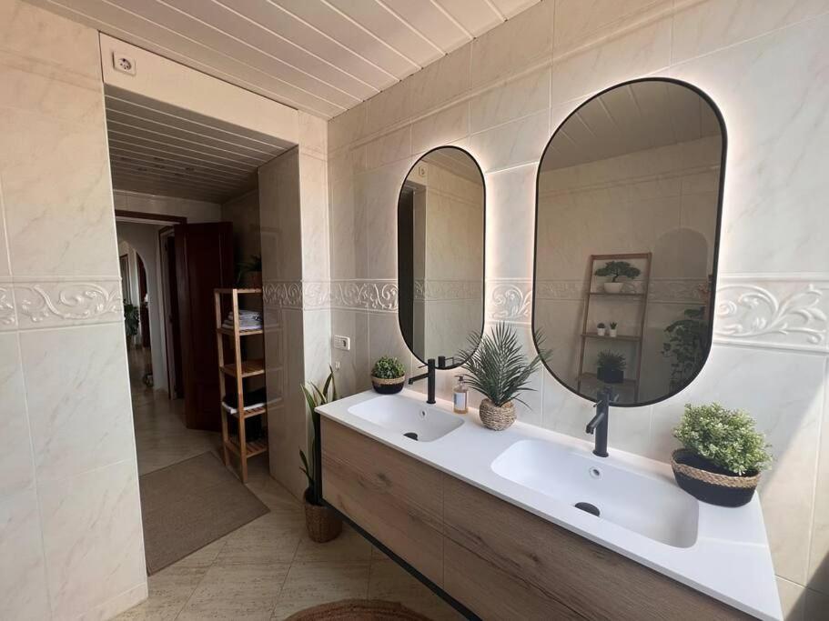 3Apartamento De Tres Habitaciones Empuriabrava Extérieur photo